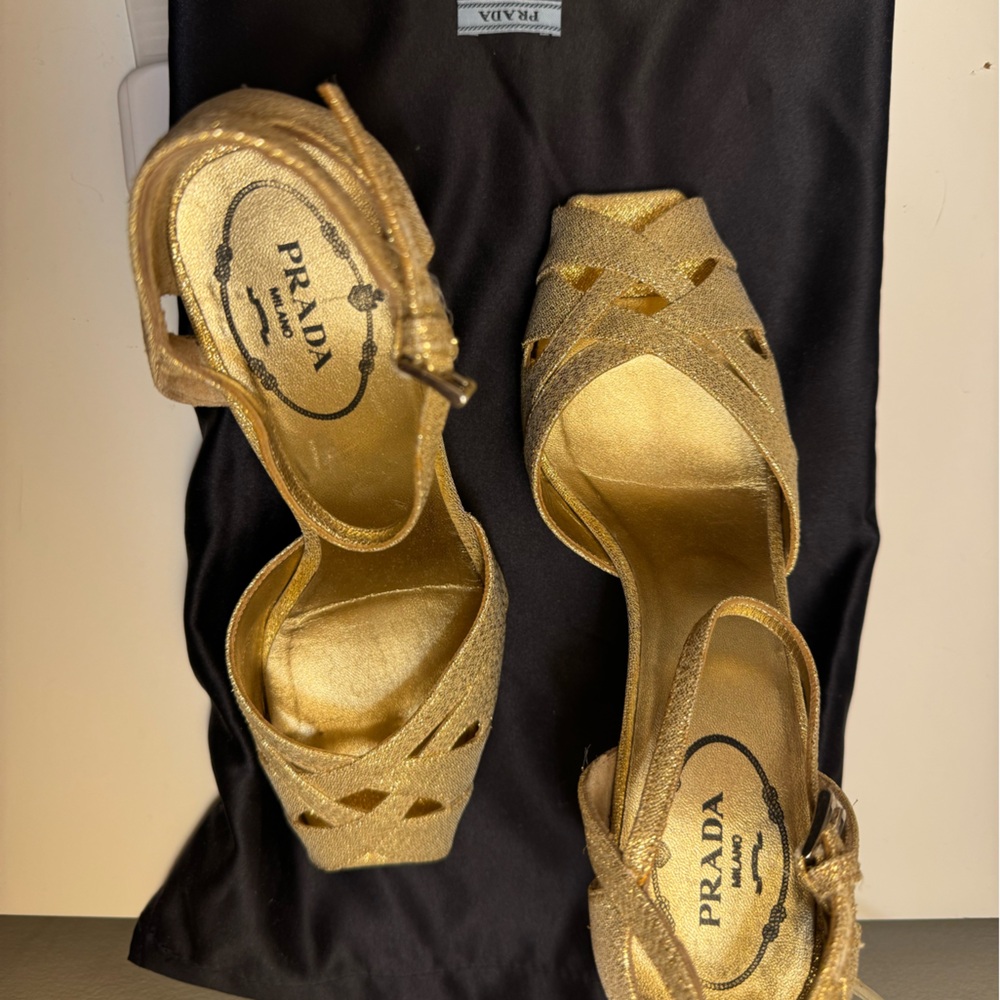 PRADA heels - Picture 5 of 6